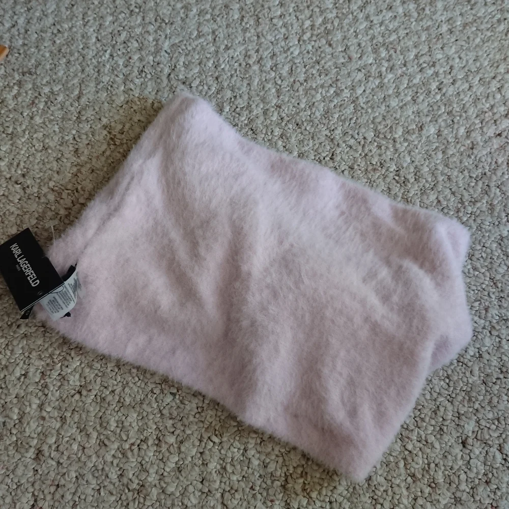 Karl Lagerfeld Paris Infinity Scarf light Pink Fuzzy Scarf